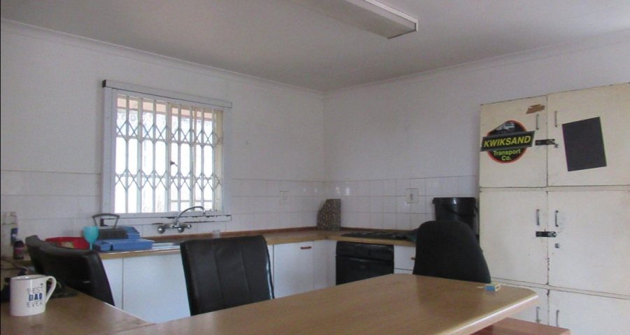 4 Bedroom Property for Sale in Bassonia Gauteng