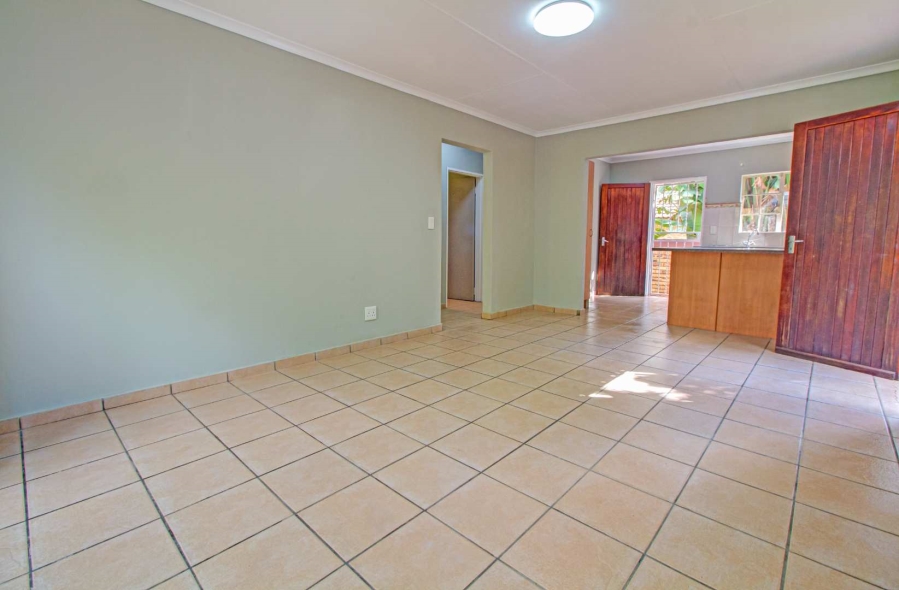 2 Bedroom Property for Sale in Wilgeheuwel Gauteng