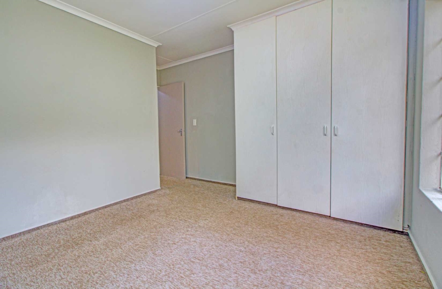 2 Bedroom Property for Sale in Wilgeheuwel Gauteng