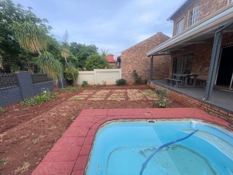 3 Bedroom Property for Sale in Theresa Park Gauteng