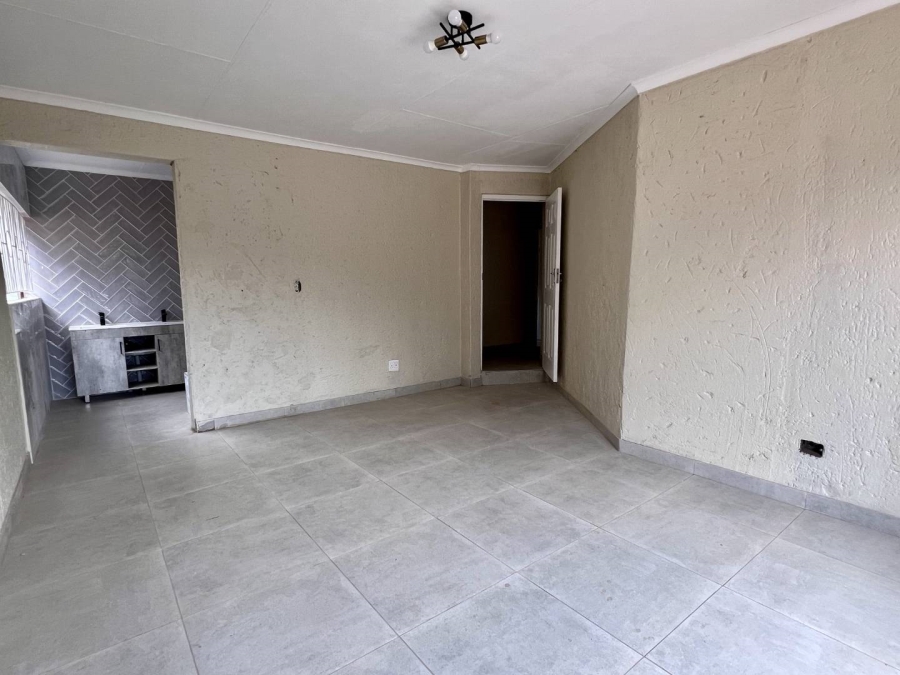 3 Bedroom Property for Sale in Little Falls Gauteng