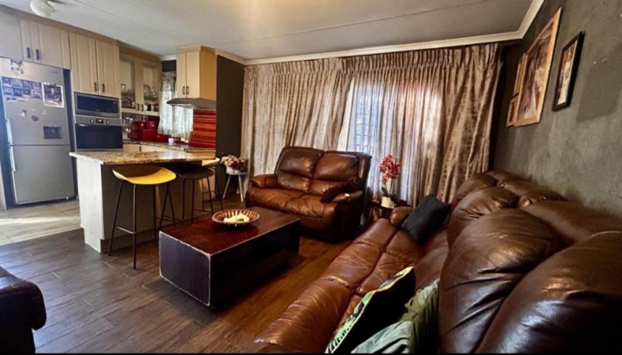 3 Bedroom Property for Sale in Nkwe Estate Gauteng