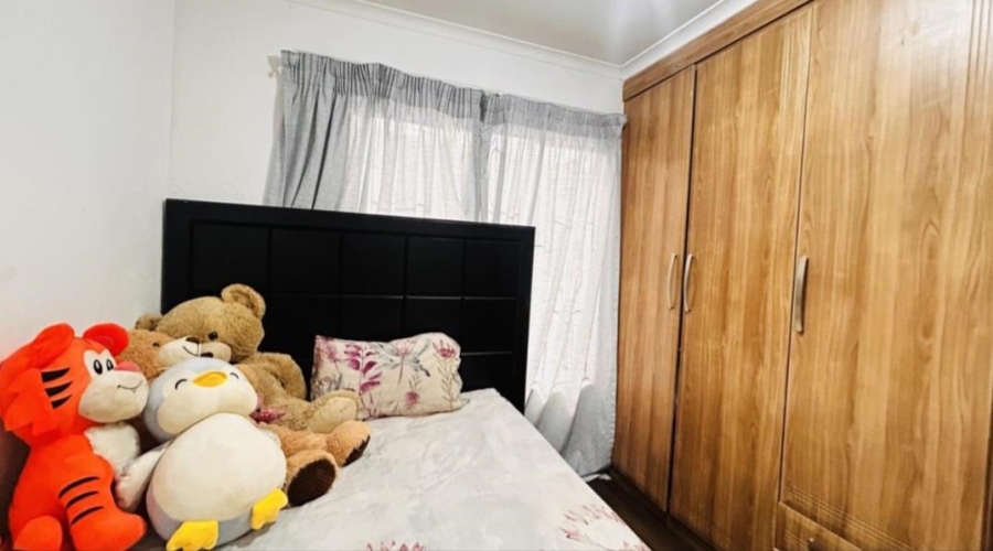 3 Bedroom Property for Sale in Nkwe Estate Gauteng