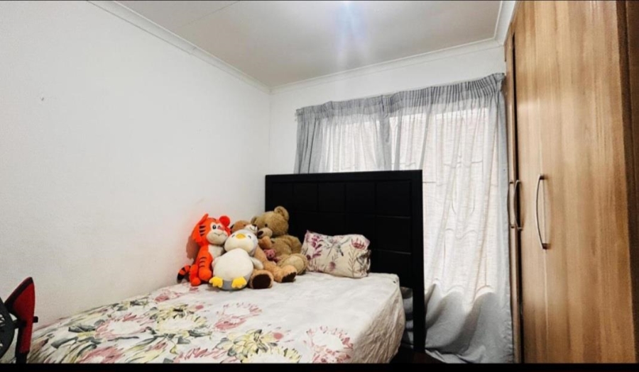 3 Bedroom Property for Sale in Nkwe Estate Gauteng