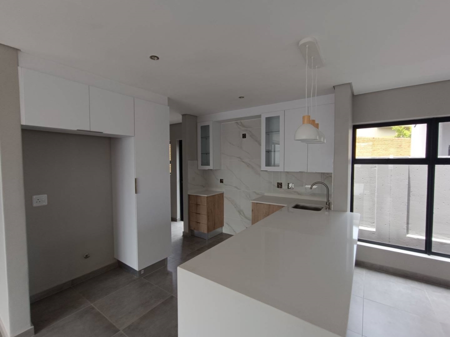 4 Bedroom Property for Sale in Rua Vista Gauteng