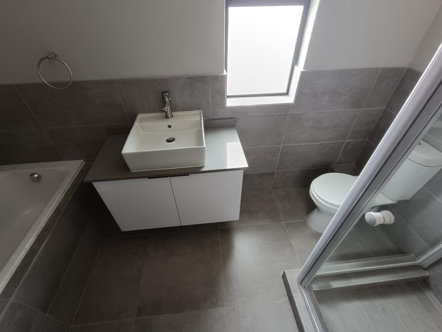 4 Bedroom Property for Sale in Rua Vista Gauteng