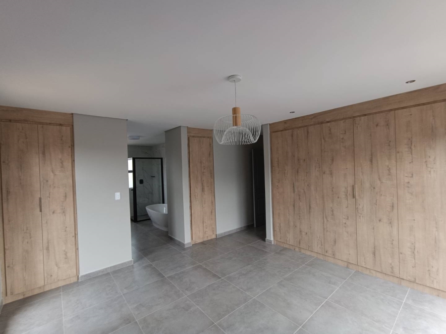 4 Bedroom Property for Sale in Rua Vista Gauteng