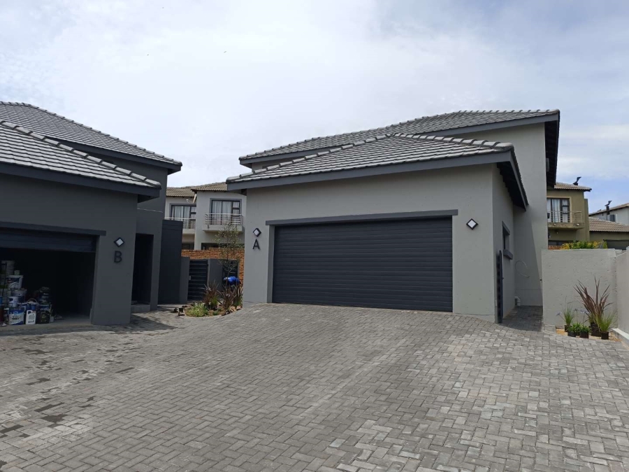 4 Bedroom Property for Sale in Rua Vista Gauteng