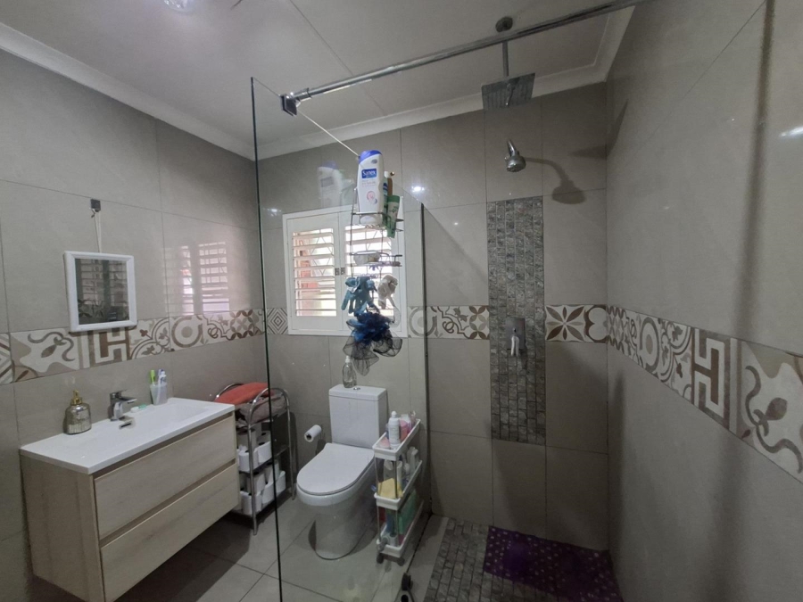 To Let 3 Bedroom Property for Rent in Buccleuch Gauteng