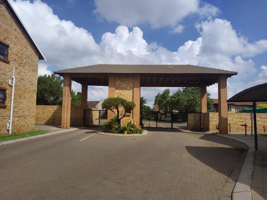 2 Bedroom Property for Sale in Brentwood Gauteng