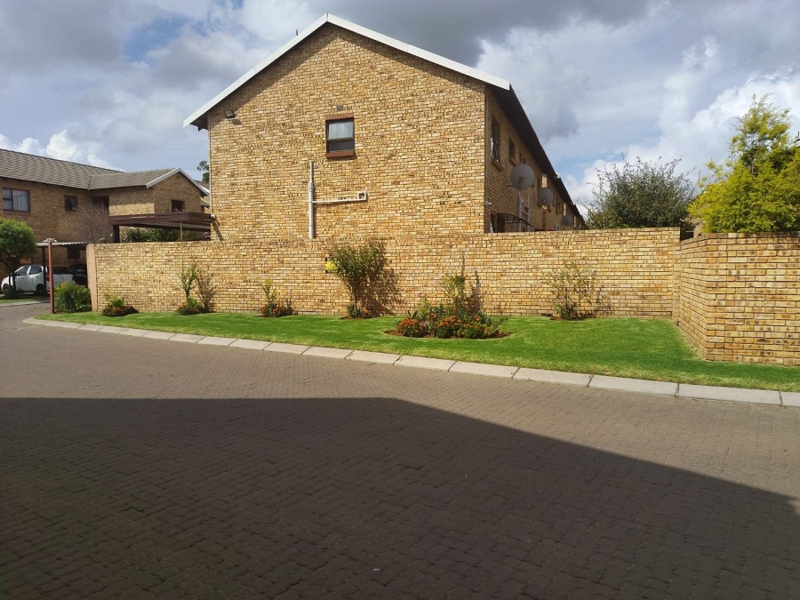 2 Bedroom Property for Sale in Brentwood Gauteng