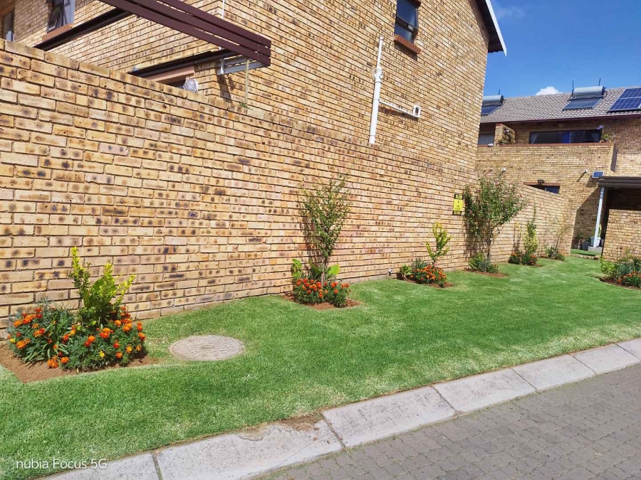 2 Bedroom Property for Sale in Brentwood Gauteng