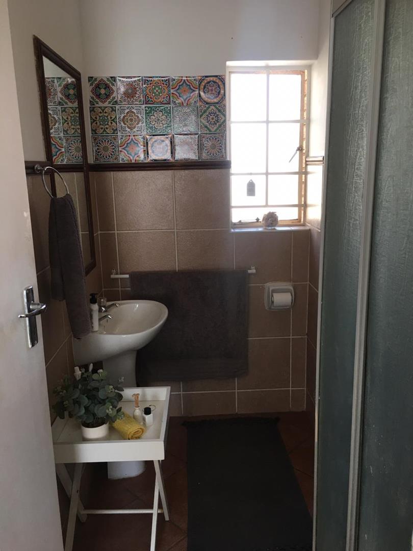 2 Bedroom Property for Sale in Die Hoewes Gauteng