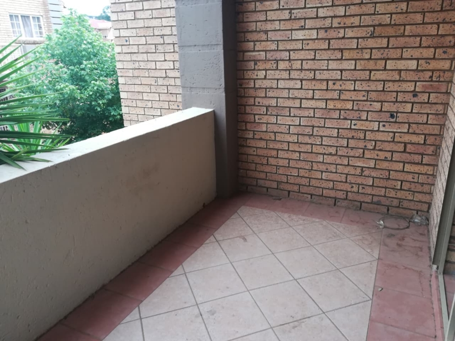 2 Bedroom Property for Sale in Die Hoewes Gauteng