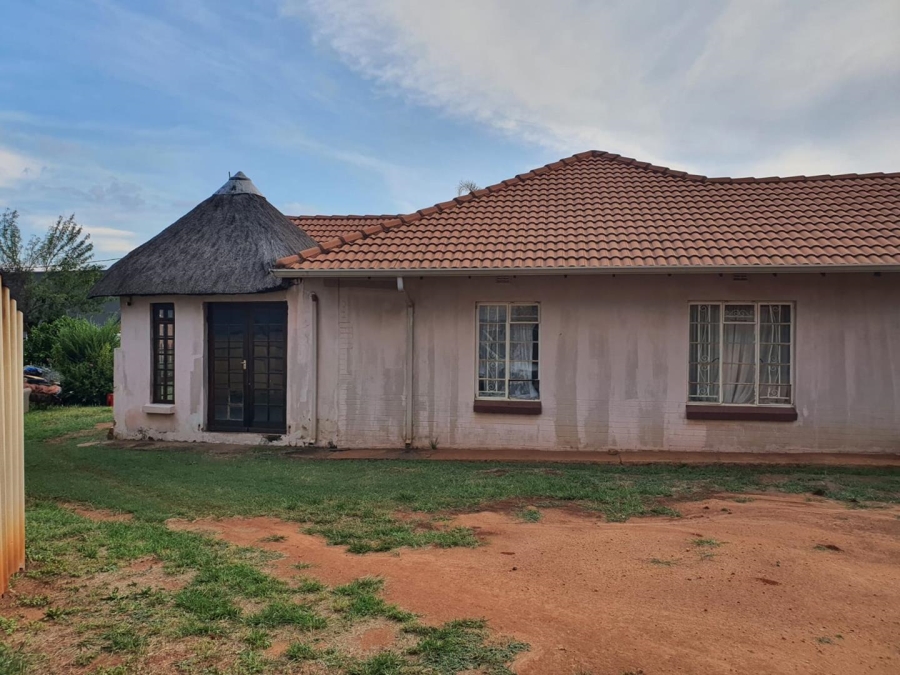 3 Bedroom Property for Sale in Birchleigh Gauteng
