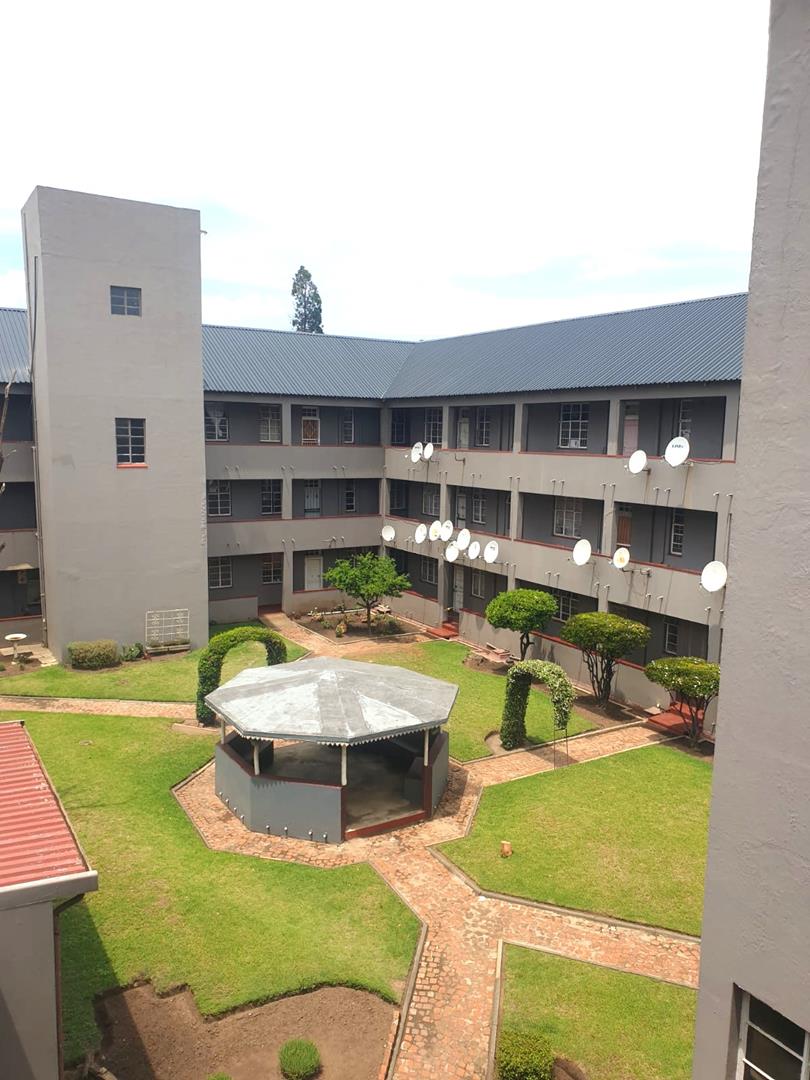 1 Bedroom Property for Sale in Benoni Central Gauteng