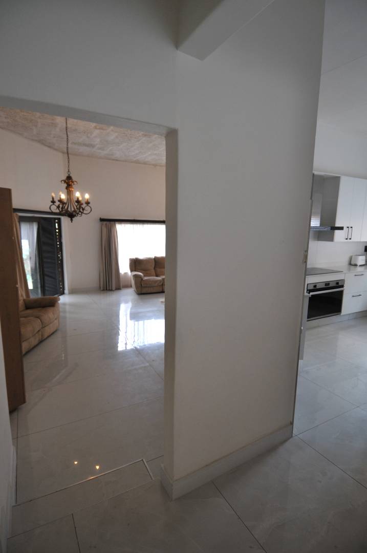 4 Bedroom Property for Sale in Waterkloof Glen Gauteng