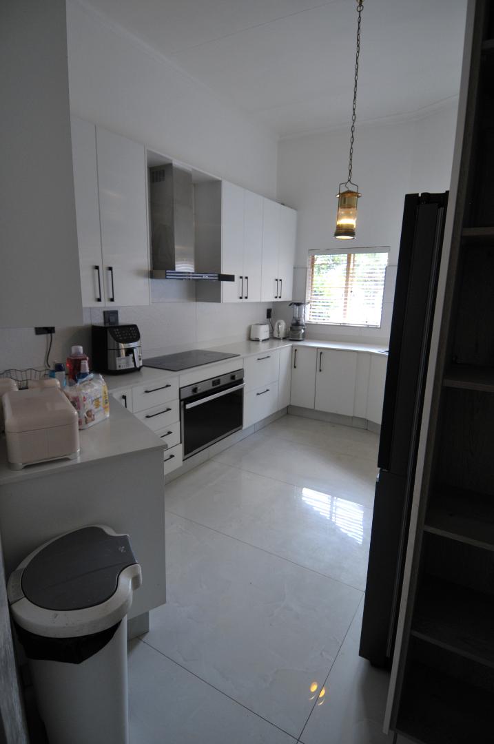 4 Bedroom Property for Sale in Waterkloof Glen Gauteng