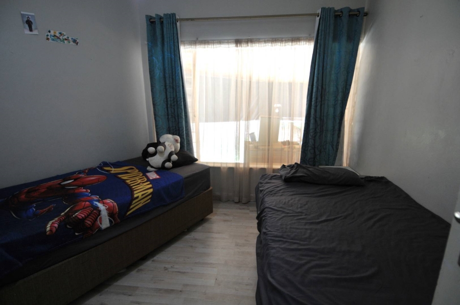 4 Bedroom Property for Sale in Waterkloof Glen Gauteng