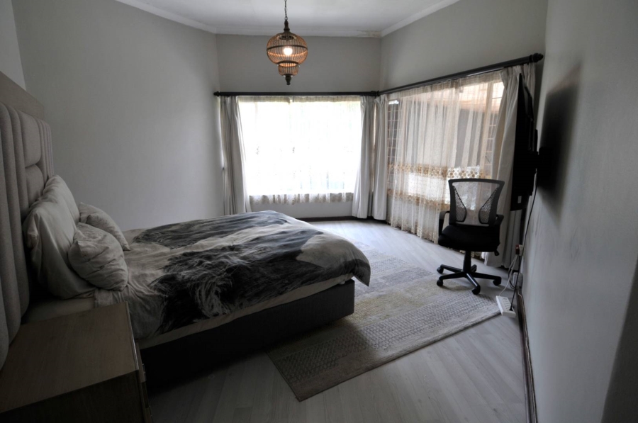 4 Bedroom Property for Sale in Waterkloof Glen Gauteng