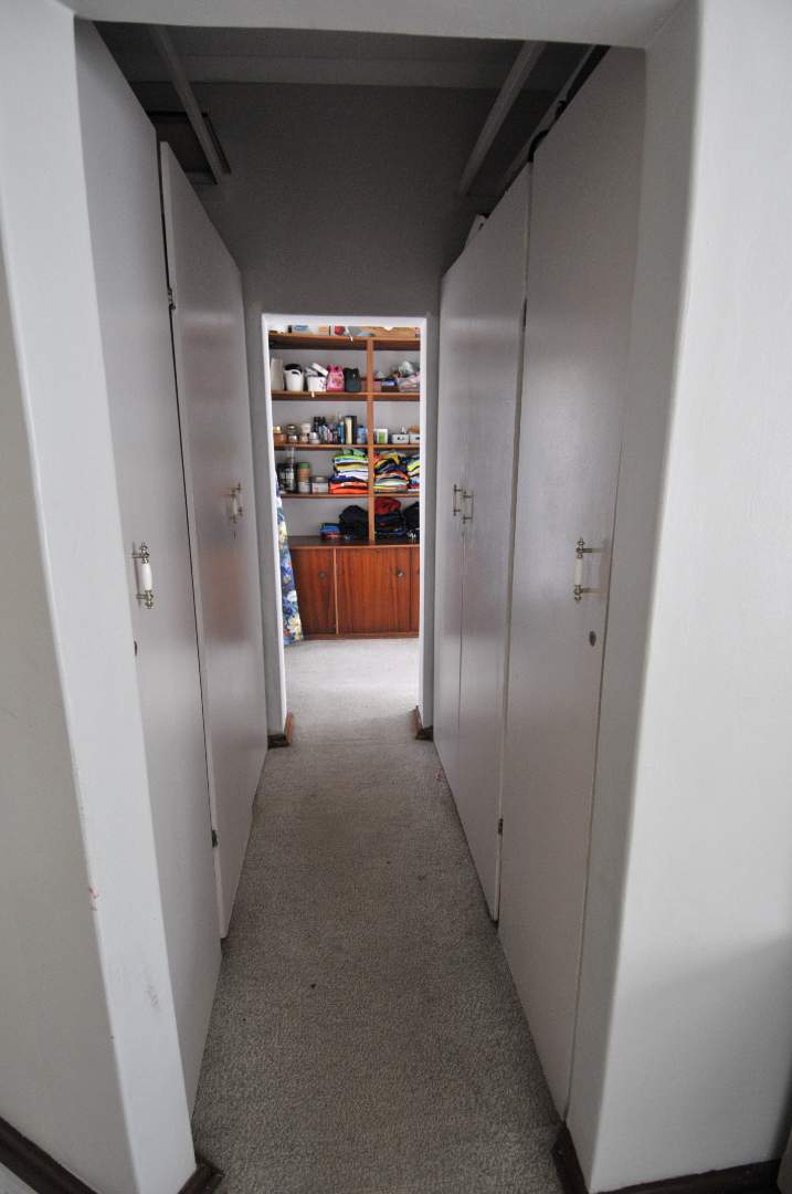 4 Bedroom Property for Sale in Waterkloof Glen Gauteng