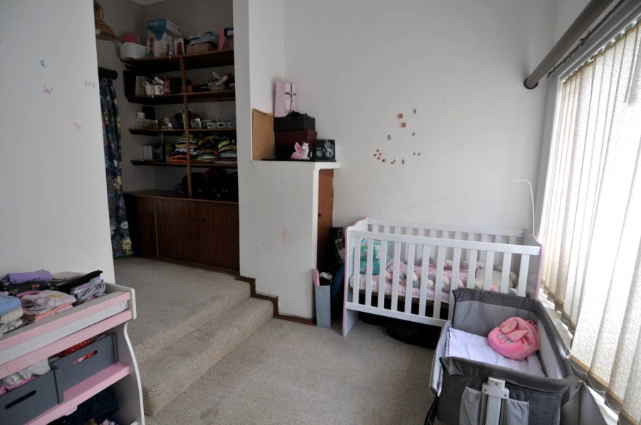 4 Bedroom Property for Sale in Waterkloof Glen Gauteng