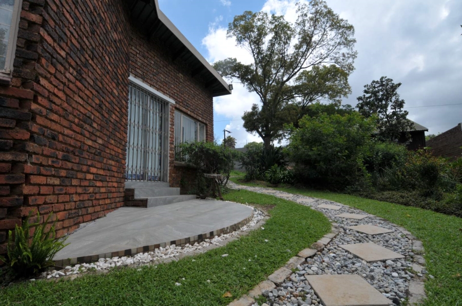 4 Bedroom Property for Sale in Waterkloof Glen Gauteng