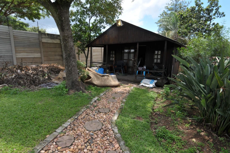 4 Bedroom Property for Sale in Waterkloof Glen Gauteng