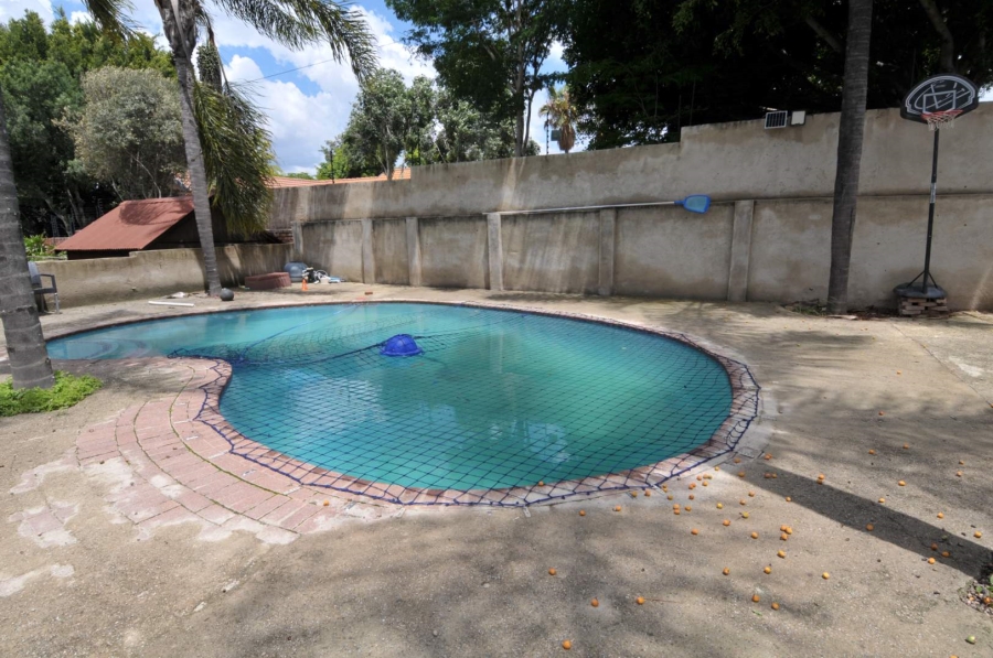 4 Bedroom Property for Sale in Waterkloof Glen Gauteng