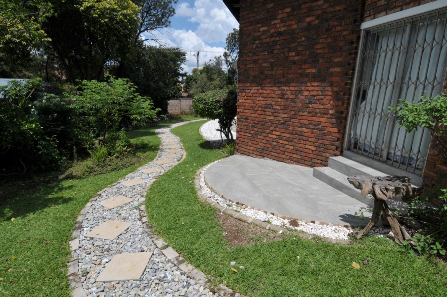 4 Bedroom Property for Sale in Waterkloof Glen Gauteng