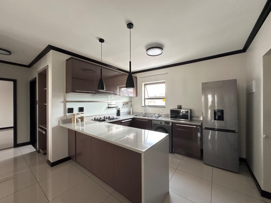 To Let 2 Bedroom Property for Rent in Blue Hills Gauteng