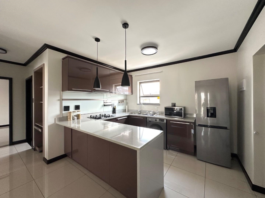 To Let 2 Bedroom Property for Rent in Blue Hills Gauteng