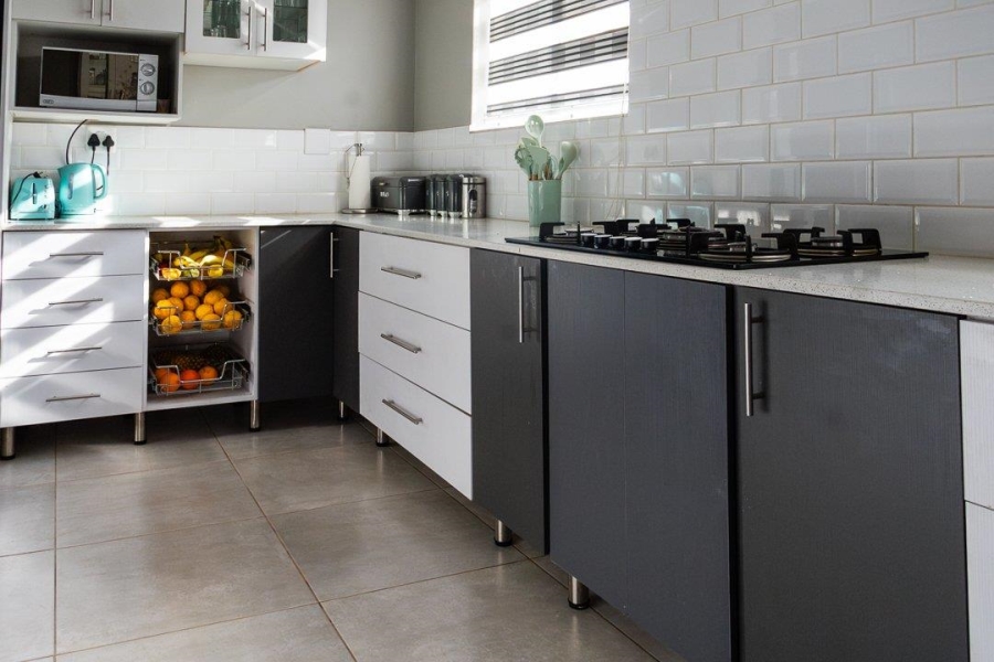 3 Bedroom Property for Sale in The Orchards Gauteng