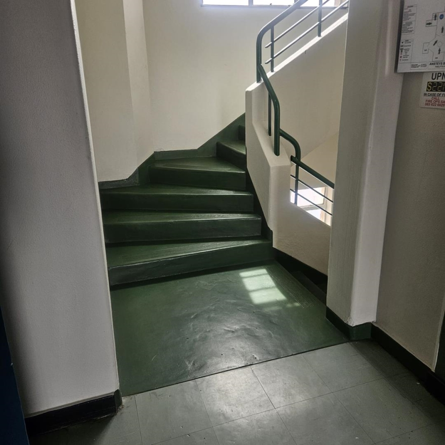 1 Bedroom Property for Sale in Joubert Park Gauteng