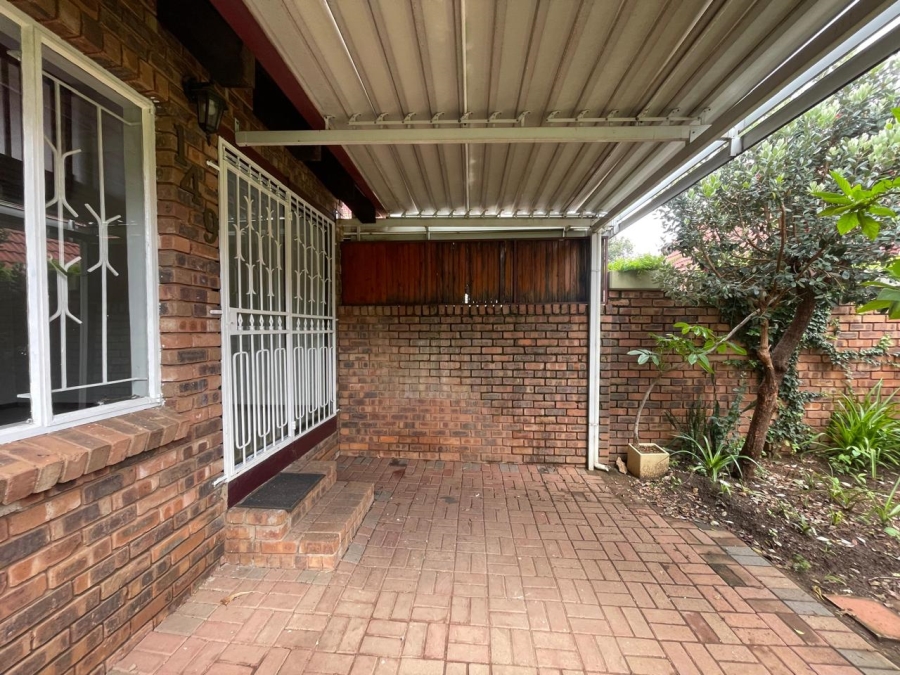 3 Bedroom Property for Sale in Weavind Park Gauteng