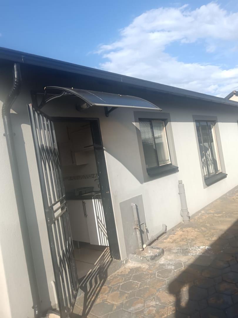 To Let 3 Bedroom Property for Rent in Nkwe Estate Gauteng