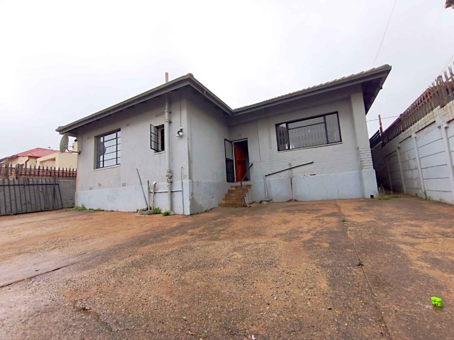 7 Bedroom Property for Sale in Brixton Gauteng