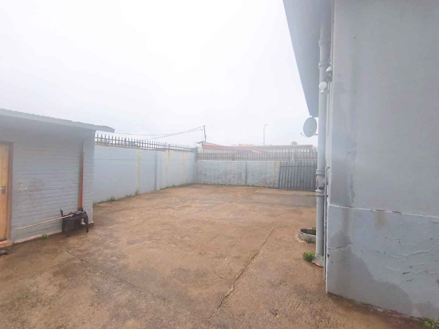 7 Bedroom Property for Sale in Brixton Gauteng