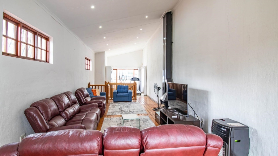 5 Bedroom Property for Sale in Northcliff Gauteng