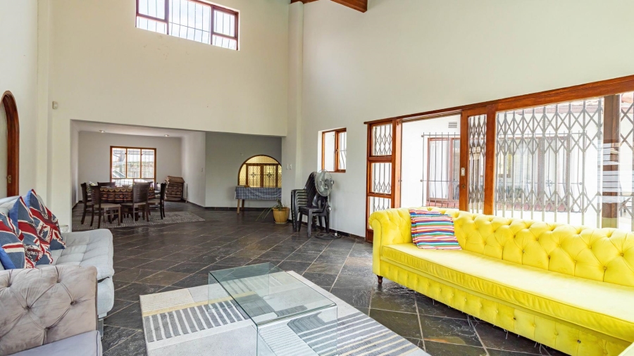 5 Bedroom Property for Sale in Northcliff Gauteng