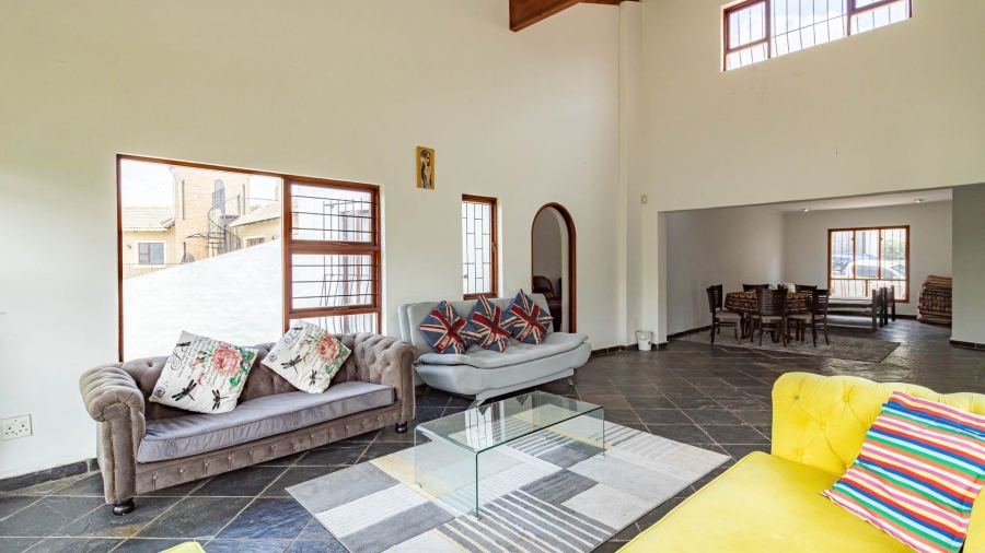 5 Bedroom Property for Sale in Northcliff Gauteng