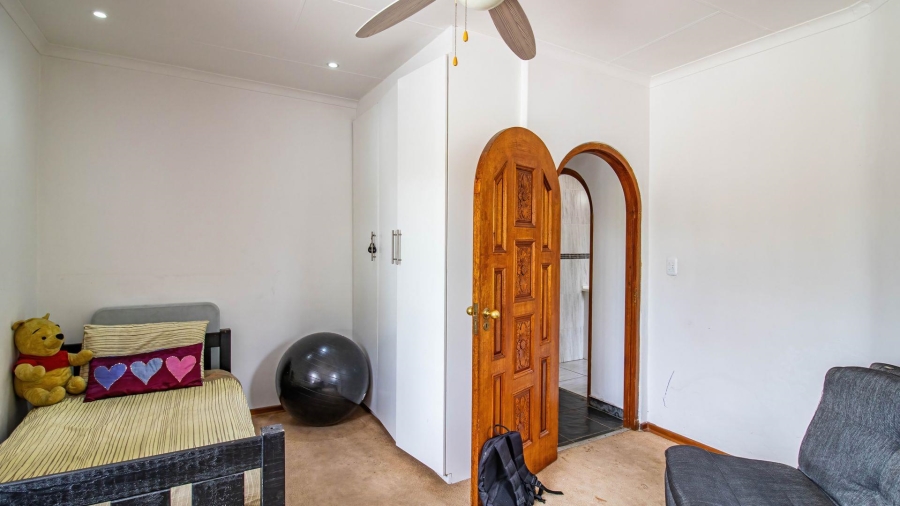 5 Bedroom Property for Sale in Northcliff Gauteng