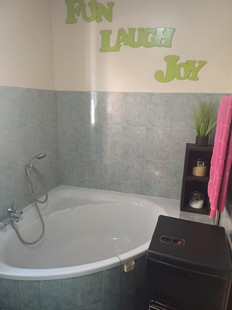 3 Bedroom Property for Sale in Zwartkop Gauteng