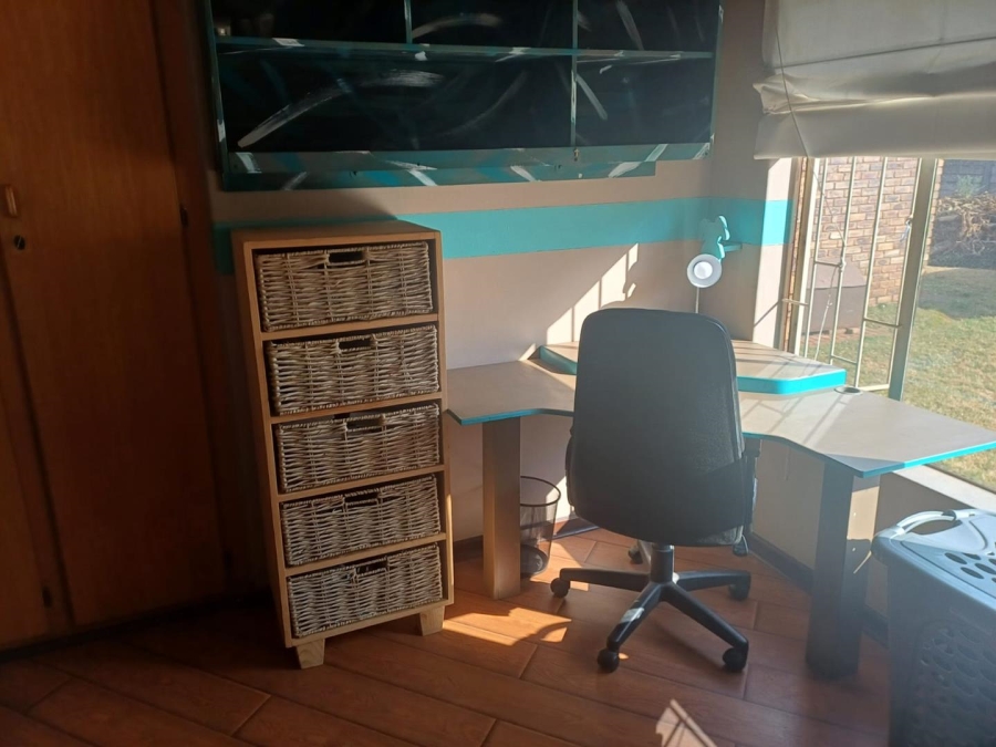 3 Bedroom Property for Sale in Zwartkop Gauteng