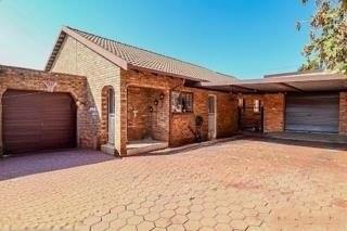 3 Bedroom Property for Sale in Zwartkop Gauteng