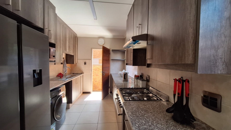 3 Bedroom Property for Sale in Honeydew Ridge Gauteng