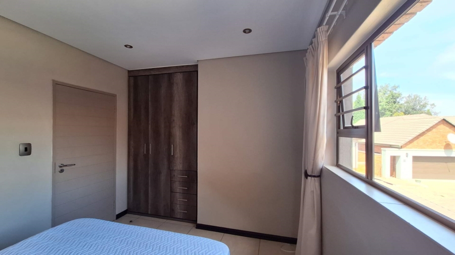 3 Bedroom Property for Sale in Honeydew Ridge Gauteng