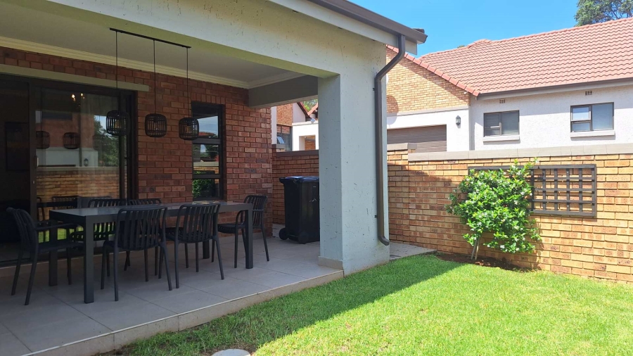 3 Bedroom Property for Sale in Honeydew Ridge Gauteng