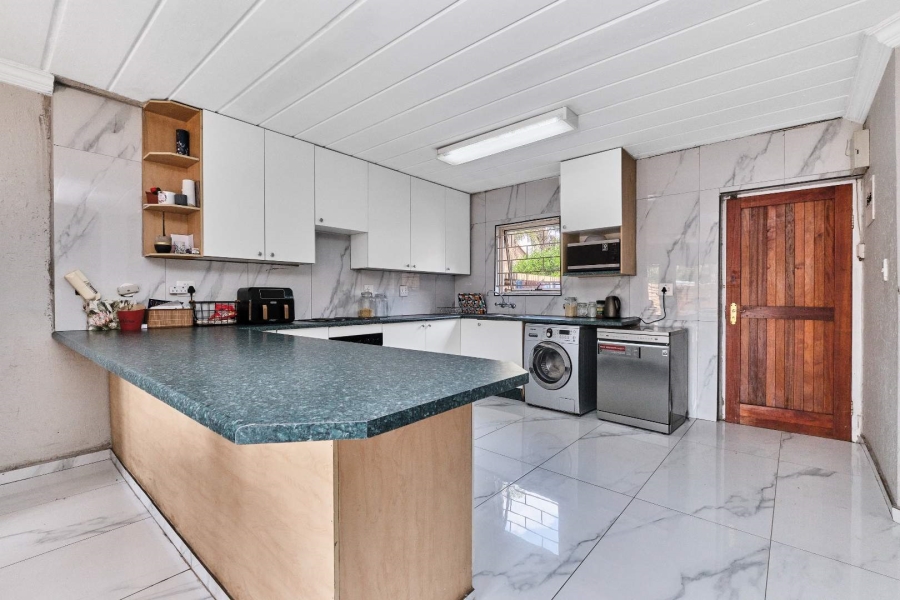 3 Bedroom Property for Sale in Ferndale Gauteng