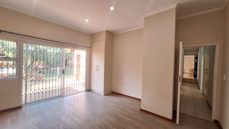 To Let 3 Bedroom Property for Rent in Northcliff Gauteng